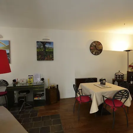 Prigioni House Bed & Breakfast *
